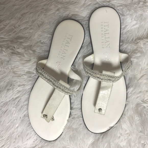 white sandals size 11